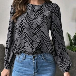 Lantern Sleeve Top
